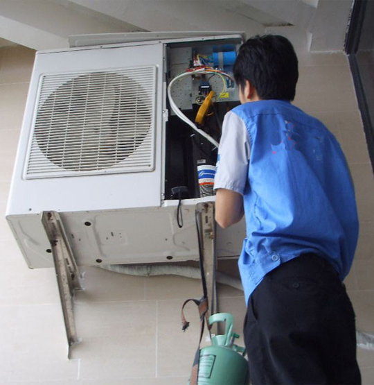 龙凤空调开机无反应维修